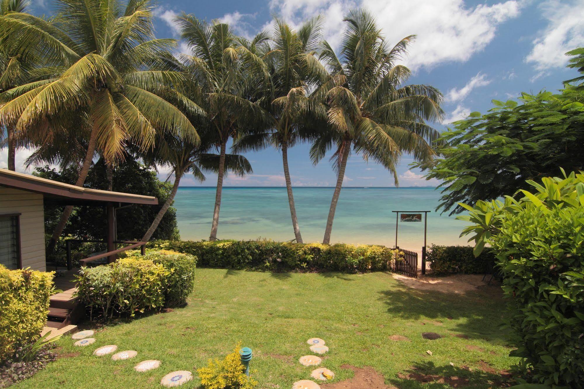 Coconut Grove Beachfront Cottages Matei Eksteriør billede